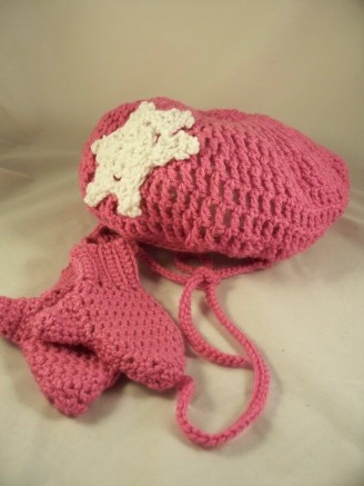 Pink Crochet Child Hat Mittens Set
